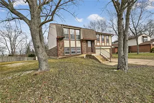2531 Windsor Village Dr, Miami Township, OH 45342 - Photo 2