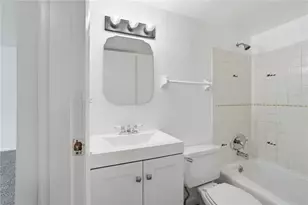5655 E Coach Dr, Dayton, OH 45440 - Photo 16