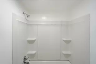 5655 E Coach Dr, Dayton, OH 45440 - Photo 12
