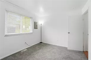 5655 E Coach Dr, Dayton, OH 45440 - Photo 14