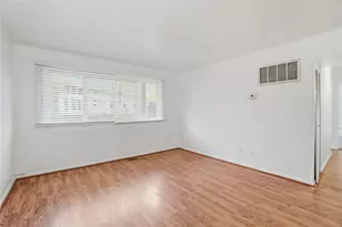 5655 E Coach Dr, Dayton, OH 45440 - Photo 6