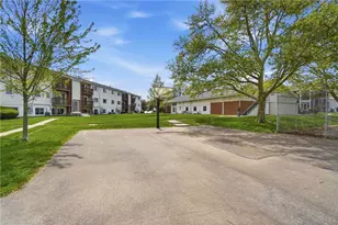 5655 E Coach Dr, Dayton, OH 45440 - Photo 22