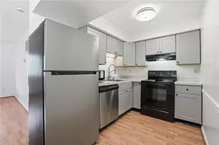 5655 E Coach Dr, Dayton, OH 45440 - Photo 2