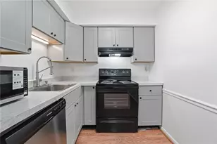 5655 E Coach Dr, Dayton, OH 45440 - Photo 4