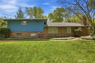 2321 Pondview Dr, Kettering, OH 45440 - Photo 2