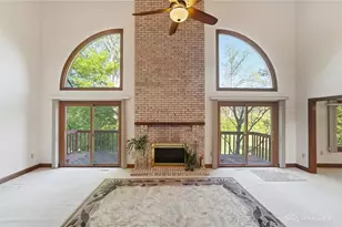 861 Timberlake Ct, Kettering, OH 45429 - Photo 2