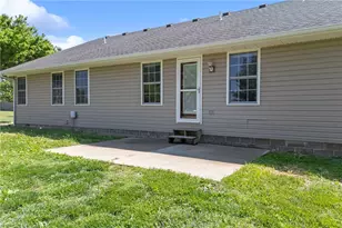 70 Dutch Creek Dr, Wilmington, OH 45177 - Photo 8