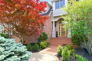 8077 Laurel Lake Ct, Liberty Township, OH 45044 - Photo 2