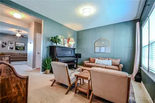 2457 Sunset Maple Dr, Tipp City, OH 45371 - Photo 4