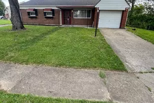 5166 Fortman Dr, Jefferson Twp, OH 45417 - Photo 2