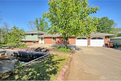122 Cherry Hill Drive, Beavercreek, OH 45440 - Photo 1