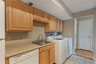 3913 E Summit Ridge Dr, Beavercreek, OH 45430 - Photo 28