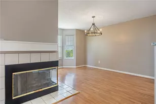 3913 E Summit Ridge Dr, Beavercreek, OH 45430 - Photo 8