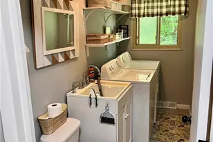 5633 Jeannie Ct, Dayton, OH 45415 - Photo 16