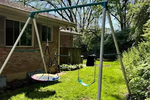 5633 Jeannie Ct, Dayton, OH 45415 - Photo 36