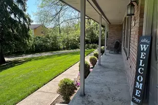 5633 Jeannie Ct, Dayton, OH 45415 - Photo 4