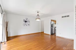 2439 Mayfair Rd, Dayton, OH 45405 - Photo 6