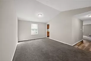 2278 Cross Village Dr, Miami Township, OH 45342 - Photo 8