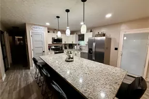 266 Crest Hill Ave, Vandalia, OH 45377 - Photo 8