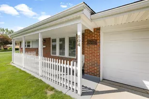 804 Treherne Ln, Englewood, OH 45322 - Photo 2