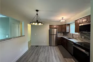 1250 Robbins Run Ct, Centerville, OH 45458 - Photo 4