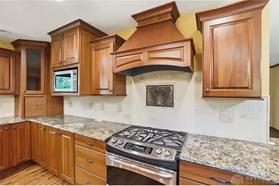 1706 Edith Marie Drive, Beavercreek, OH 45431 - Photo 14