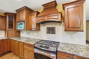 1706 Edith Marie Dr, Dayton, OH 45431 - Photo 14