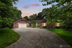 1706 Edith Marie Dr, Beavercreek, OH 45431 - Photo 1
