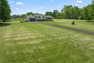 1353 Foust Rd, Xenia Twp, OH 45385 - Photo 12