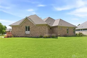 1387 Champions Way, Beavercreek Twp, OH 45385 - Photo 38