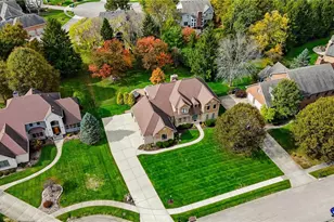 10161 Apple Springs Dr, Washington Twp, OH 45458 - Photo 2