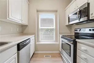 7448 New York Way, Butler Twp, OH 45414 - Photo 28
