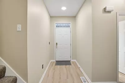 7448 New York Way, Butler Twp, OH 45414 - Photo 8