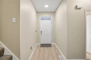 7448 New York Way, Butler Twp, OH 45414 - Photo 8
