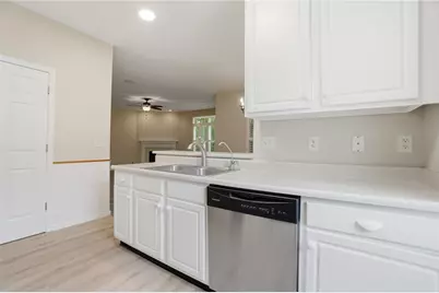 7448 New York Way, Butler Twp, OH 45414 - Photo 30