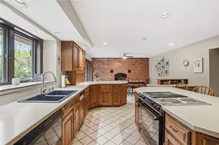 5780 Walnut Wood Way, Harrison Twp, OH 45415 - Photo 18