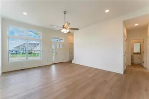 10311 Amherst Dr, Waynesville, OH 45068 - Photo 8