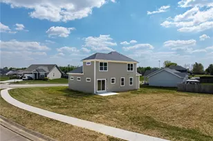 10311 Amherst Dr, Waynesville, OH 45068 - Photo 4