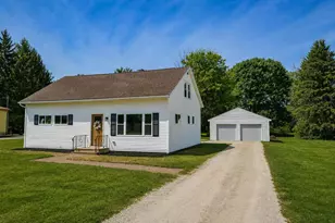 2761 Middle Urbana Rd, Springfield, OH 45503 - Photo 2