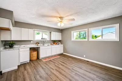 2761 Middle Urbana Road, Springfield, OH 45503 - Photo 8