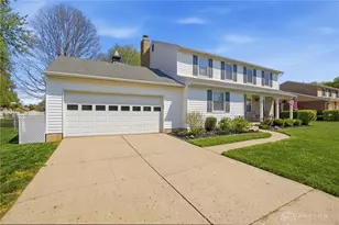 1810 Carlyle Dr, Piqua, OH 45356 - Photo 2