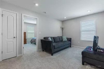 1128 Heathgate Way, Fairborn, OH 45324 - Photo 12