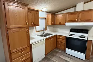 12209 Hartford Ave, Medway, OH 45341 - Photo 6