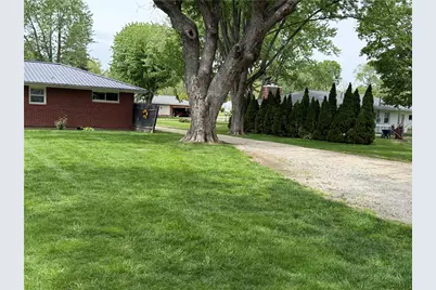 344 Green Acres Drive, Springfield, OH 45504 - Photo 2