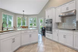 2811 River Edge Cir, Sugarcreek Twp, OH 45370 - Photo 12