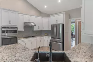 2811 River Edge Cir, Sugarcreek Twp, OH 45370 - Photo 14