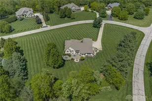 2811 River Edge Cir, Sugarcreek Twp, OH 45370 - Photo 54