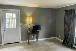 6967 Sennett St, Dayton, OH 45414 - Photo 8