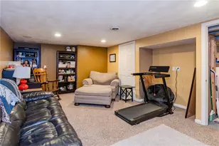 909 Larriwood Ave, Kettering, OH 45429 - Photo 30