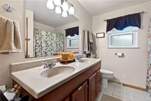 4200 Sugarcreek Dr, Bellbrook, OH 45305 - Photo 16